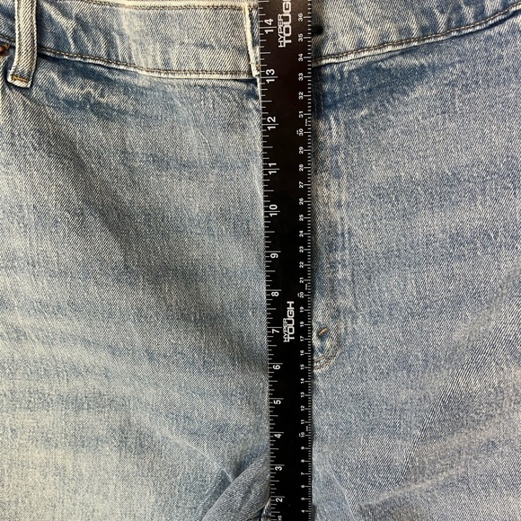 Abercrombie & Fitch Jeans Sz 37/24 Plus The 90s Straight Ultra HR Light Wash NWT - Picture 13 of 15